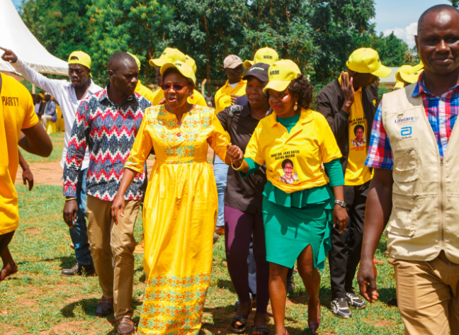 Otafiire+amongi+return+to+oyam+with+your+expired+politics.+dont+smuggle+ 20250524 094904 0000