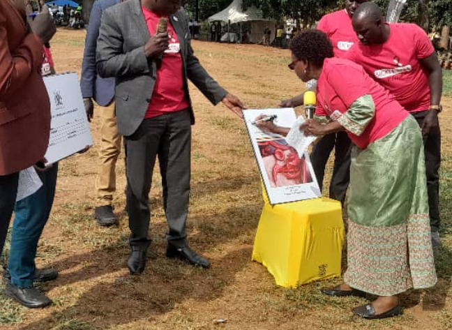 Otafiire+amongi+return+to+oyam+with+your+expired+politics.+dont+smuggle+ 20250619 185856 0000