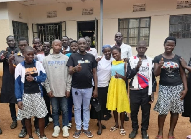 Otafiire+amongi+return+to+oyam+with+your+expired+politics.+dont+smuggle+ 20250803 211059 0000