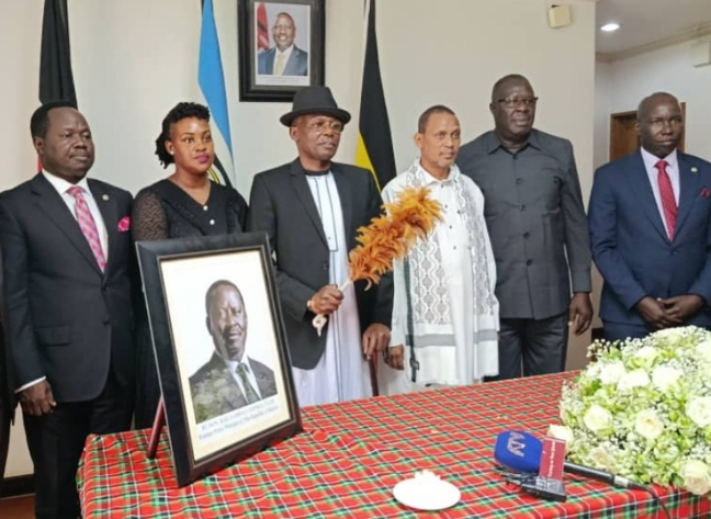 Otafiire+amongi+return+to+oyam+with+your+expired+politics.+dont+smuggle+ 20251017 215306 0000