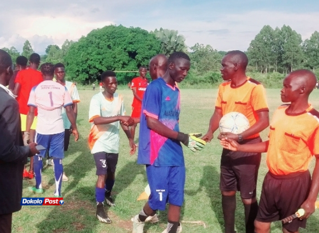 Otafiire+Amongi+return+to+Oyam+with+your+expired+politics.+Dont+smuggle+ 20260426 121009