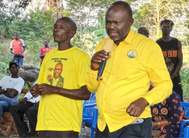 Otafiire+Amongi+return+to+Oyam+with+your+expired+politics.+Dont+smuggle+ 20251219 135101