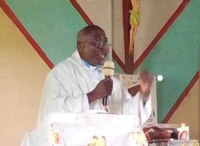 Otafiire+amongi+return+to+oyam+with+your+expired+politics.+dont+smuggle+ 20251022 013152 0000