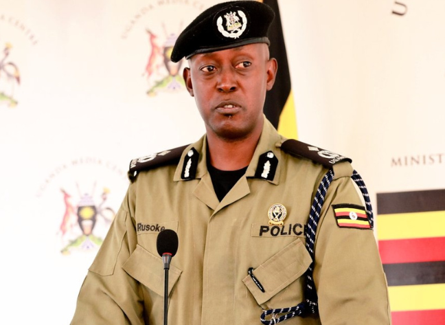 Otafiire+Amongi+return+to+Oyam+with+your+expired+politics.+Dont+smuggle+ 20260509 112036