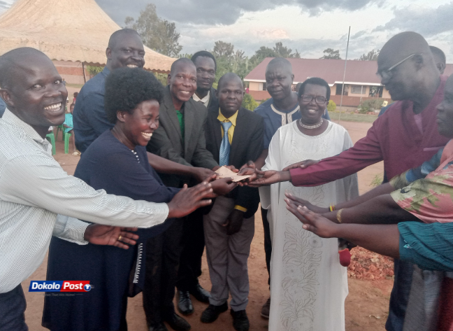 Otafiire+Amongi+return+to+Oyam+with+your+expired+politics.+Dont+smuggle+ 20260603 191147