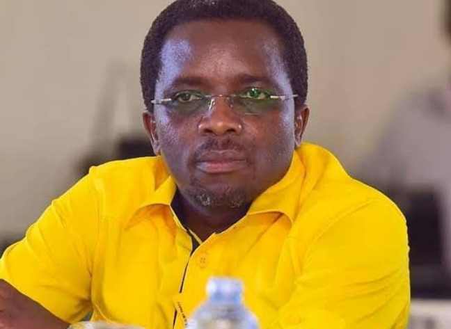 Otafiire+Amongi+return+to+Oyam+with+your+expired+politics.+Dont+smuggle+ 20251125 103618